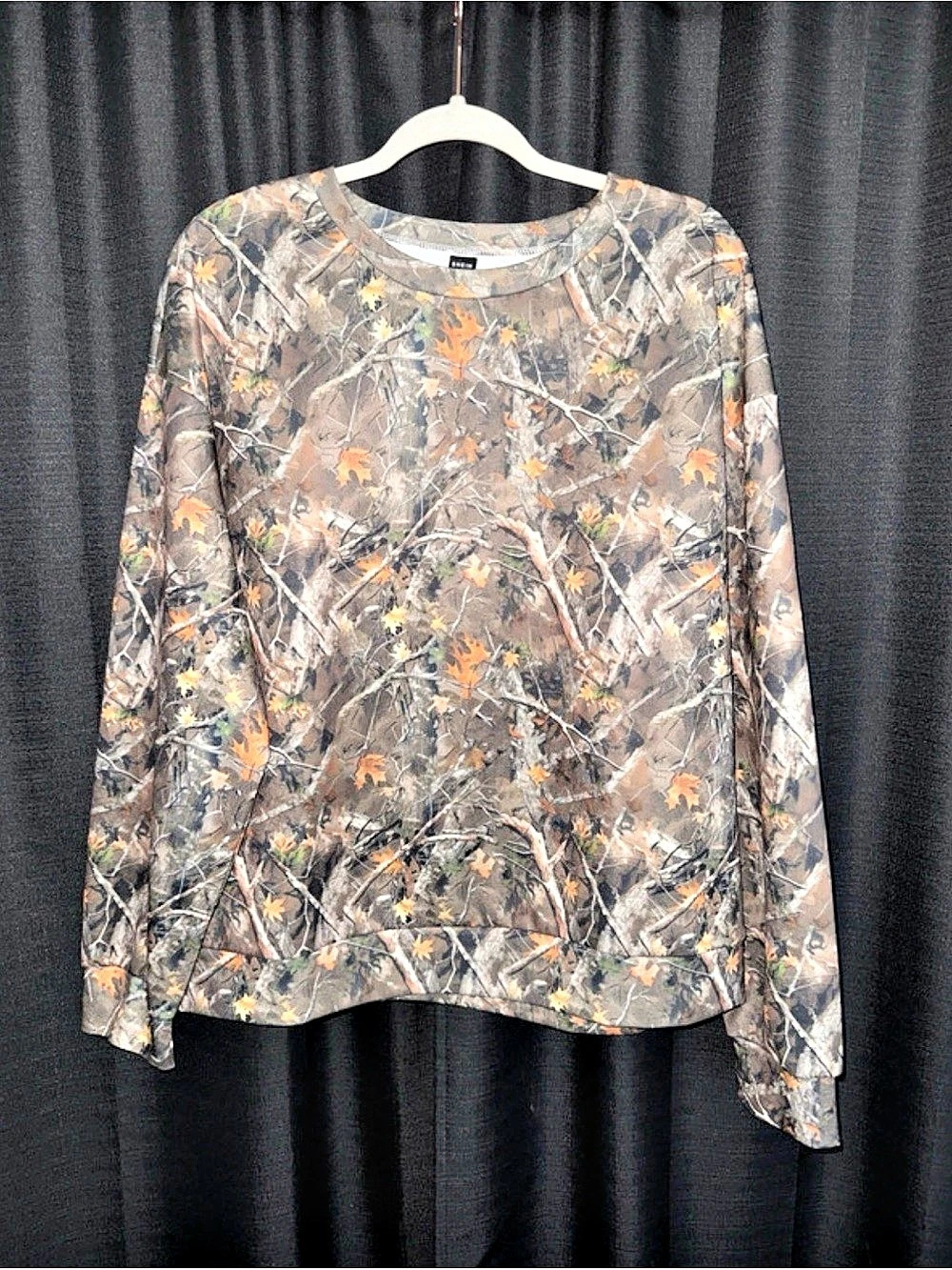 SHEIN Maple Leaf Camouflage Print Round Neck Sweatshirt Brown & Orange